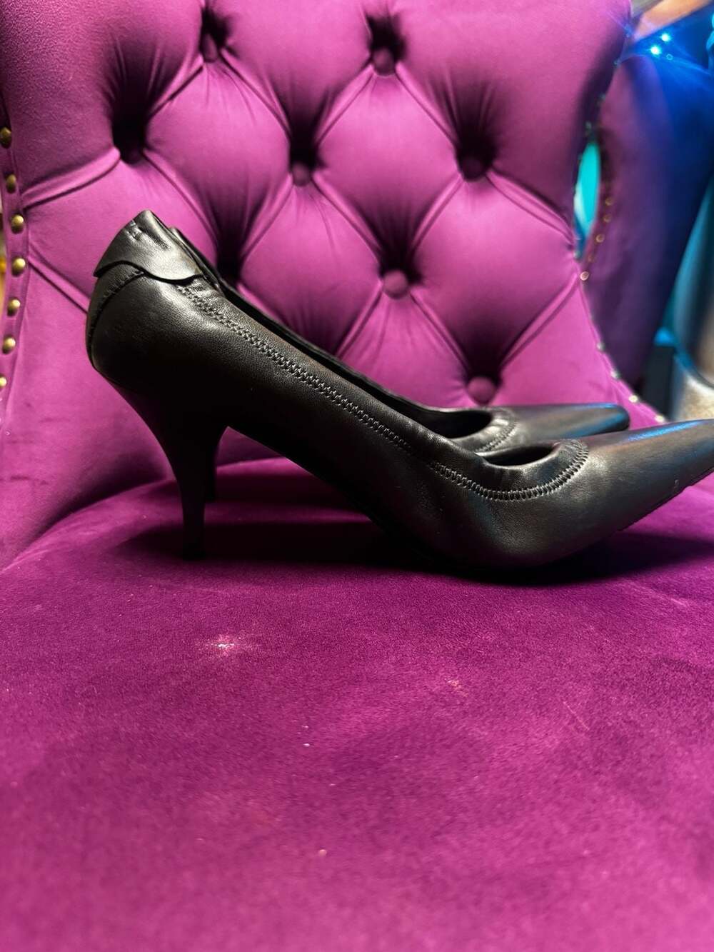 Vintage Prada Linea Rossa Black Leather Pointed Toe Kitten Heel - Size 38